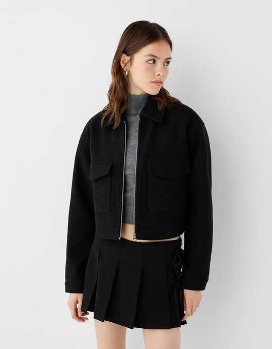 BERSHKA Мягкая укороченная куртка на молнии, черный