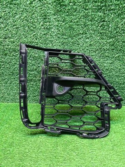 Решетка бампера правая BMW X7 G07 (19-22) M-paket