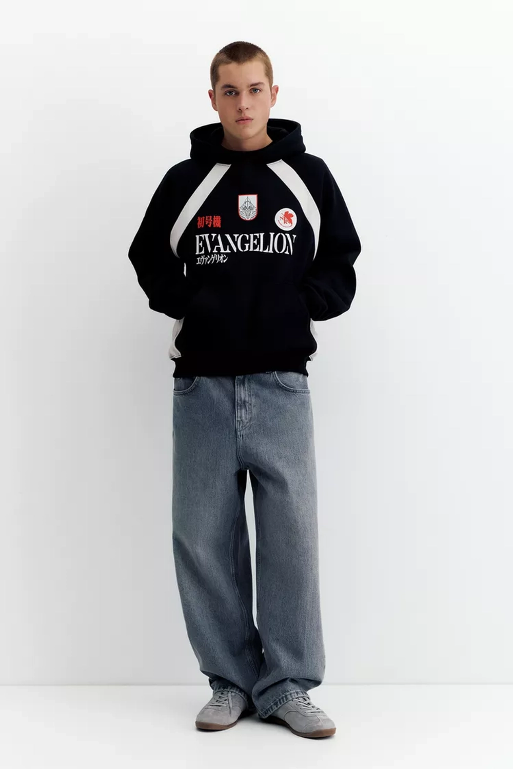 PULL&BEAR Толстовка с капюшоном Evangelion, черный
