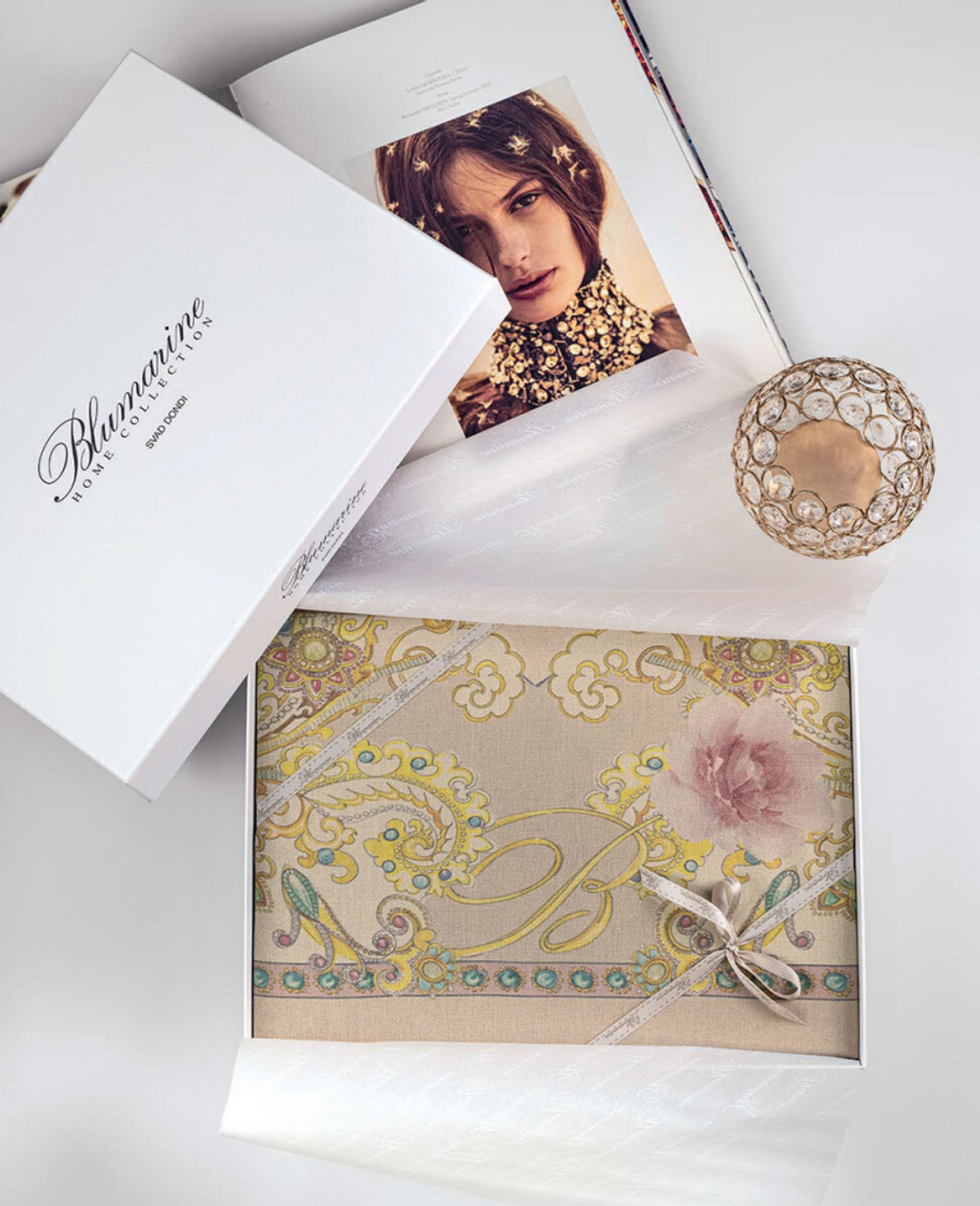 Плед 150х190 Blumarine Gioielli бежевый с бахромой
