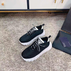 Кроссовки Prada