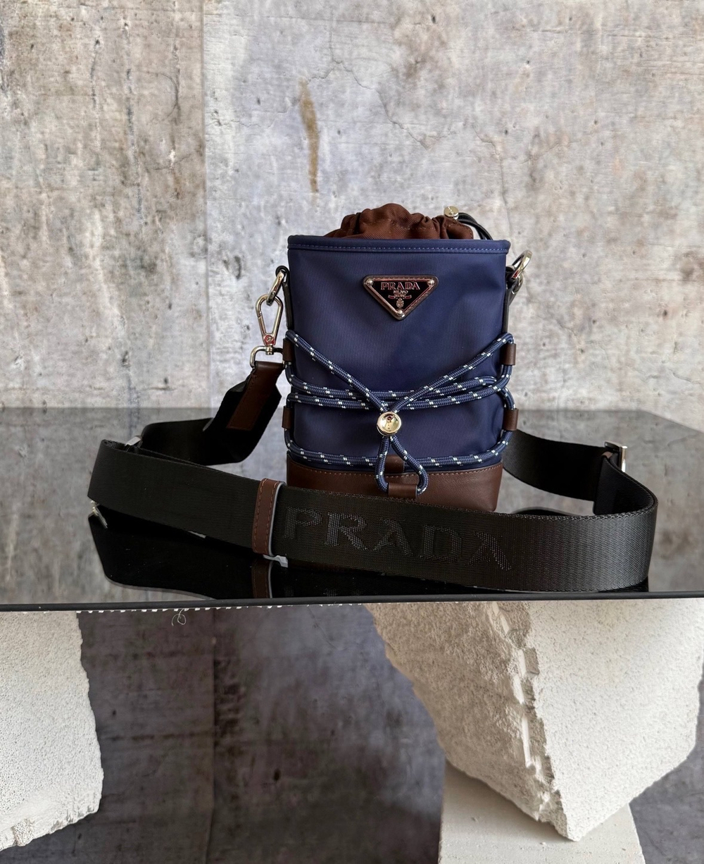 Мини сумка через плечо Prada