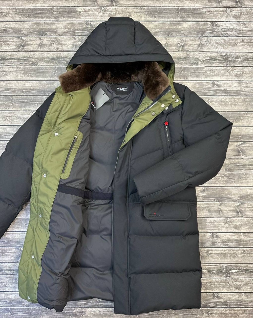 Пуховик Kiton