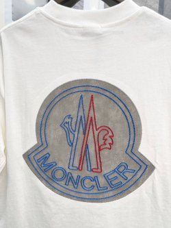 Футболка Moncler