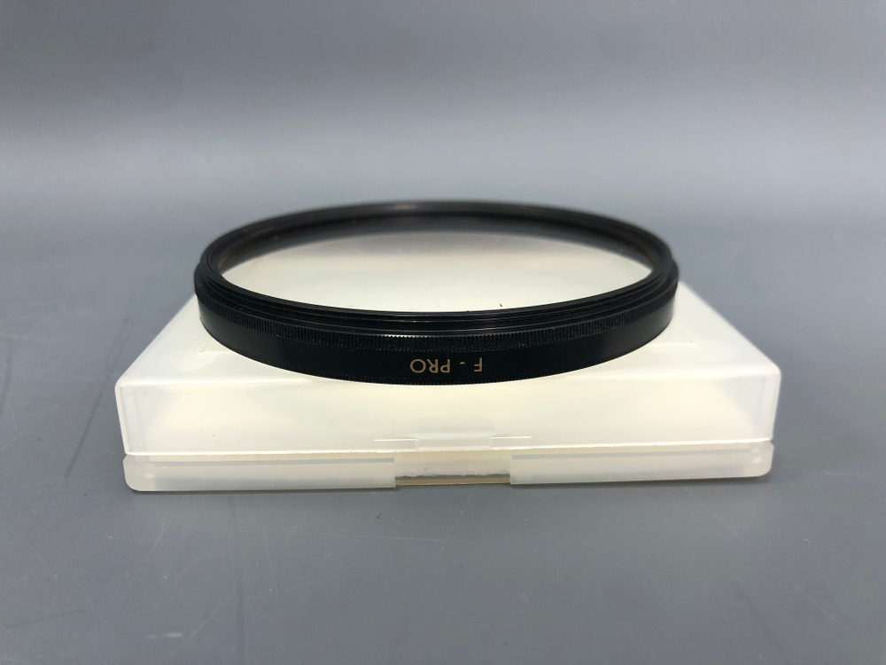 B+W F-PRO Farbverlauf Grau 25% 77mm