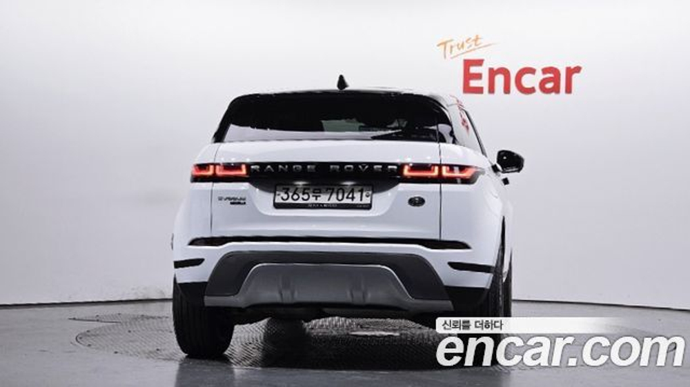 Land Rover Range Rover Evoque D180 Launch Edition — 2020