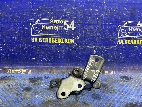 Петля двери передней правой TOYOTA FIELDER 2012-2017
