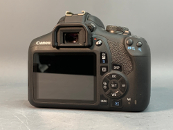 Canon 2000D Kit 18-55mm 3.5-5.6 III 5.500 кадров