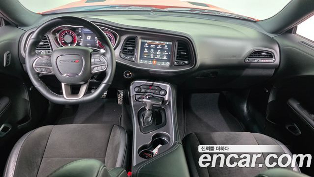 Dodge Challenger 6.4 — 2022
