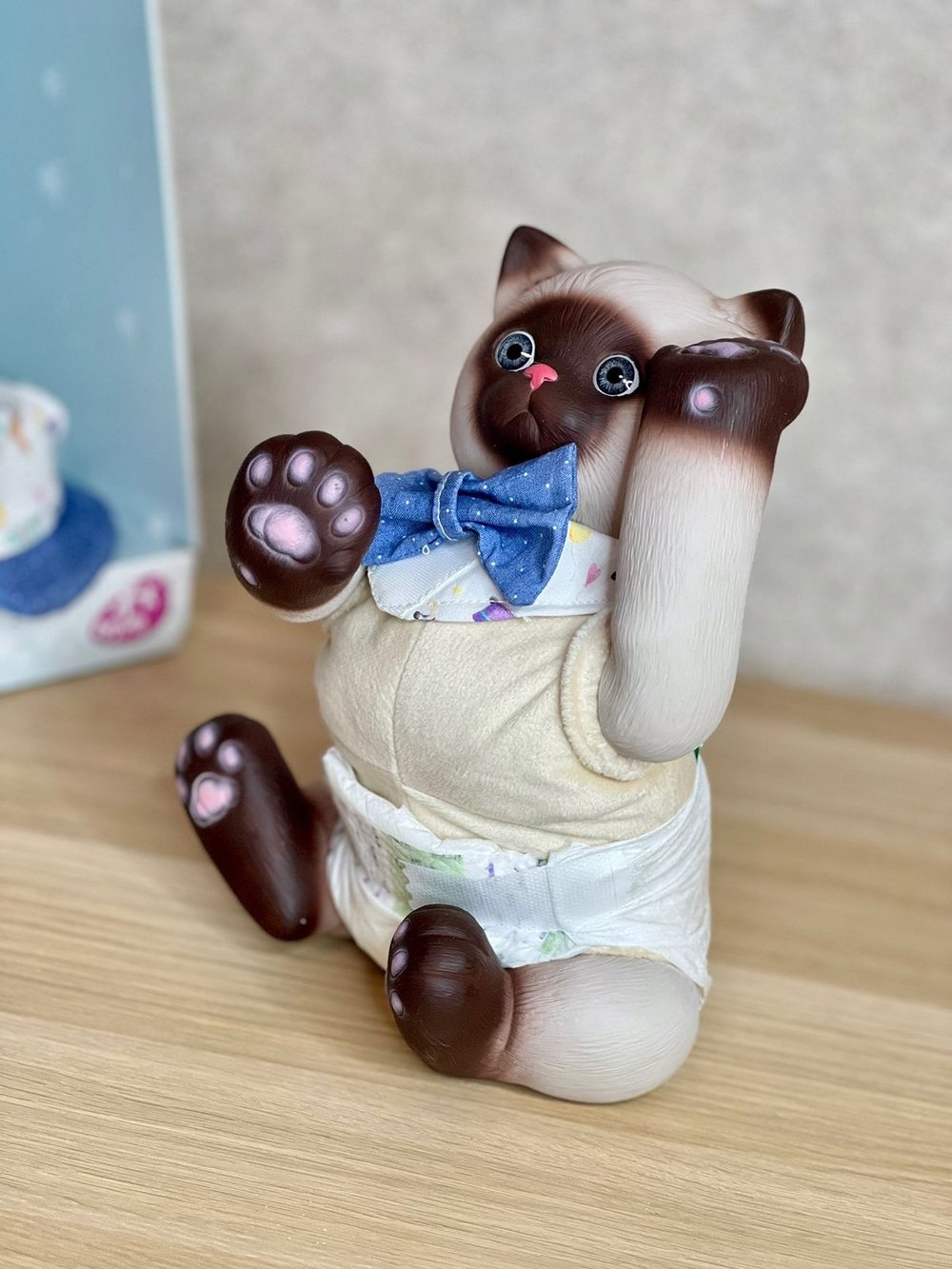 Игрушка мягконабивная 35см АниРеал Кошечка (60131)