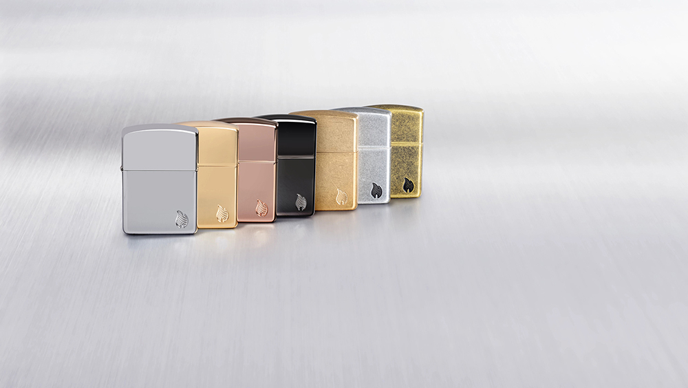 Зажигалка ZIPPO Armor Flame c покрытием Tumbled Brass, латунь/сталь, золотистая, 38x13x57 мм, шт