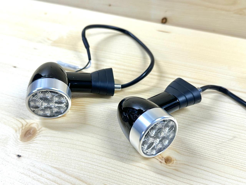 TRIUMPH Комплект передних светодиодных повторителей поворота D40 A9838023