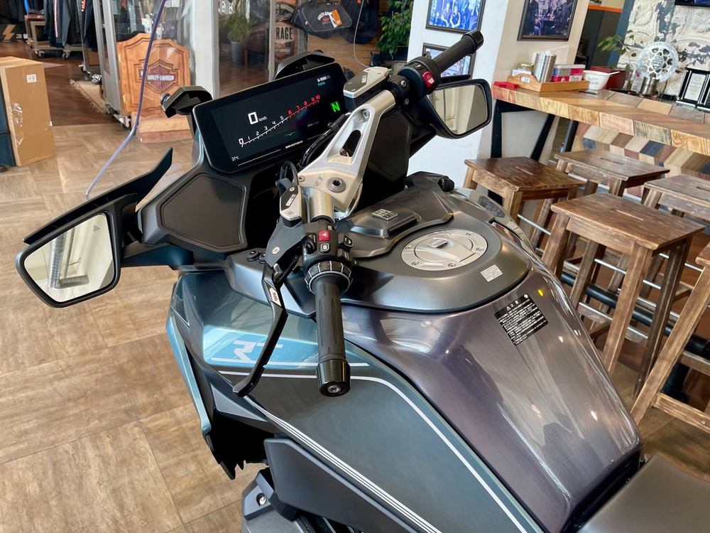 BMW R 1300 RT, 2025