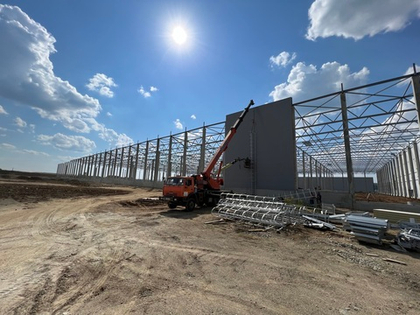 Монтаж плоской кровли из ПВХ мембраны (Система СМАРТ PIR) Складской комплекс в Седельниково II этап строительства