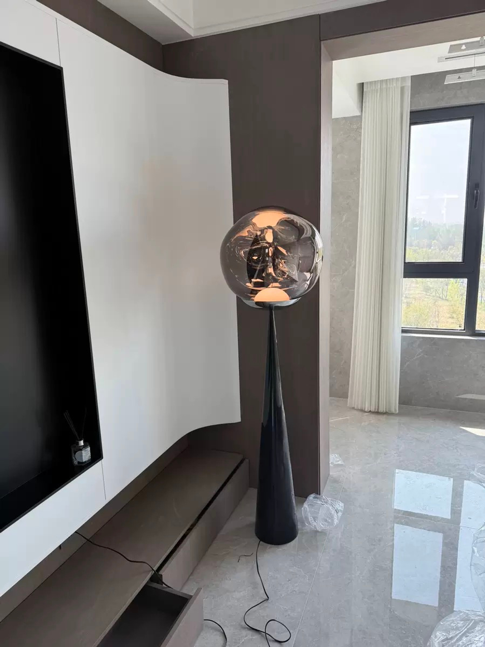 Floor design lamp Melt Cone Fat by Tom Dixon
