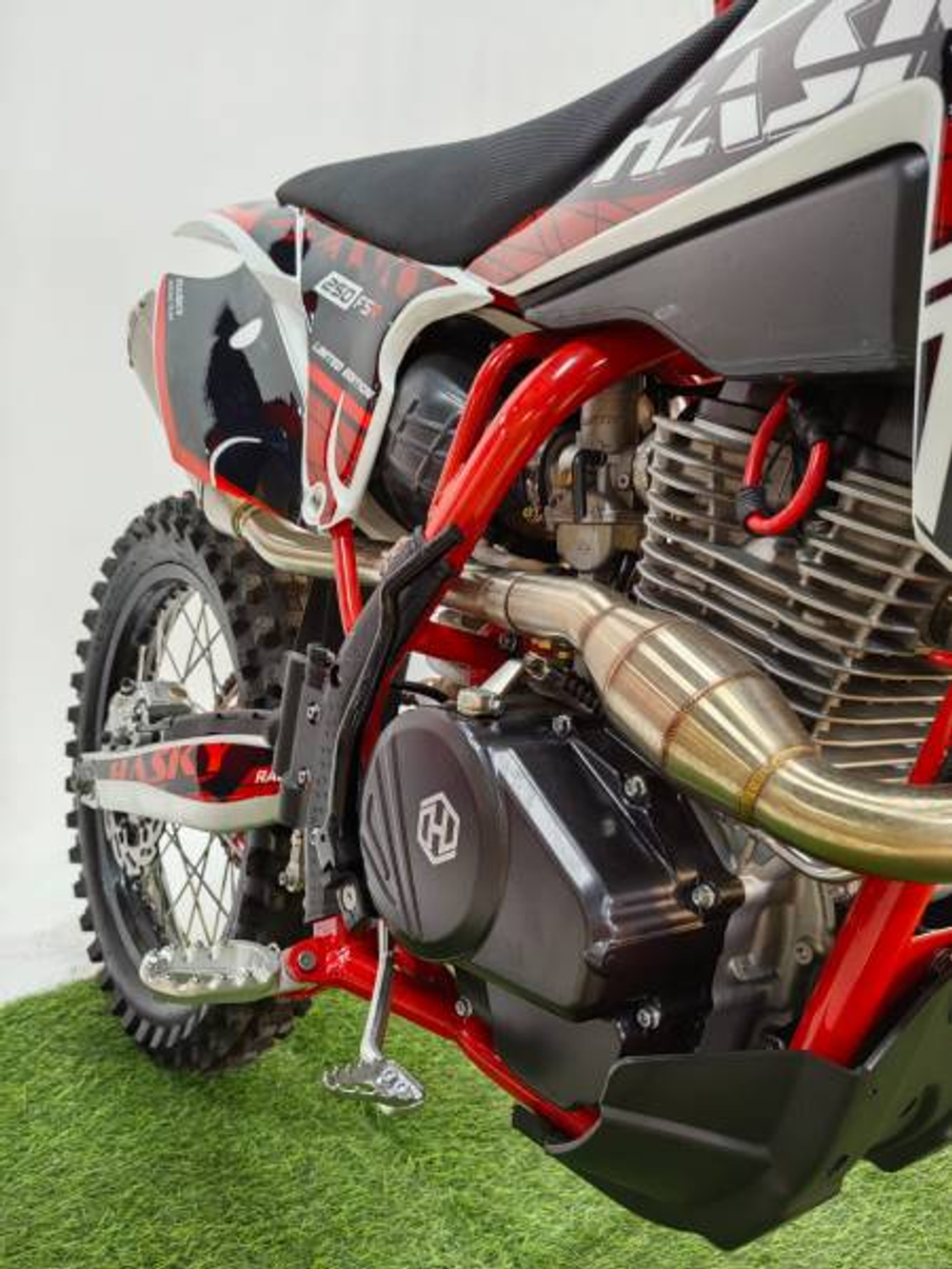 Мотоцикл Hasky F5 Racing Limited Edition MSD 2025 (F5 LE)