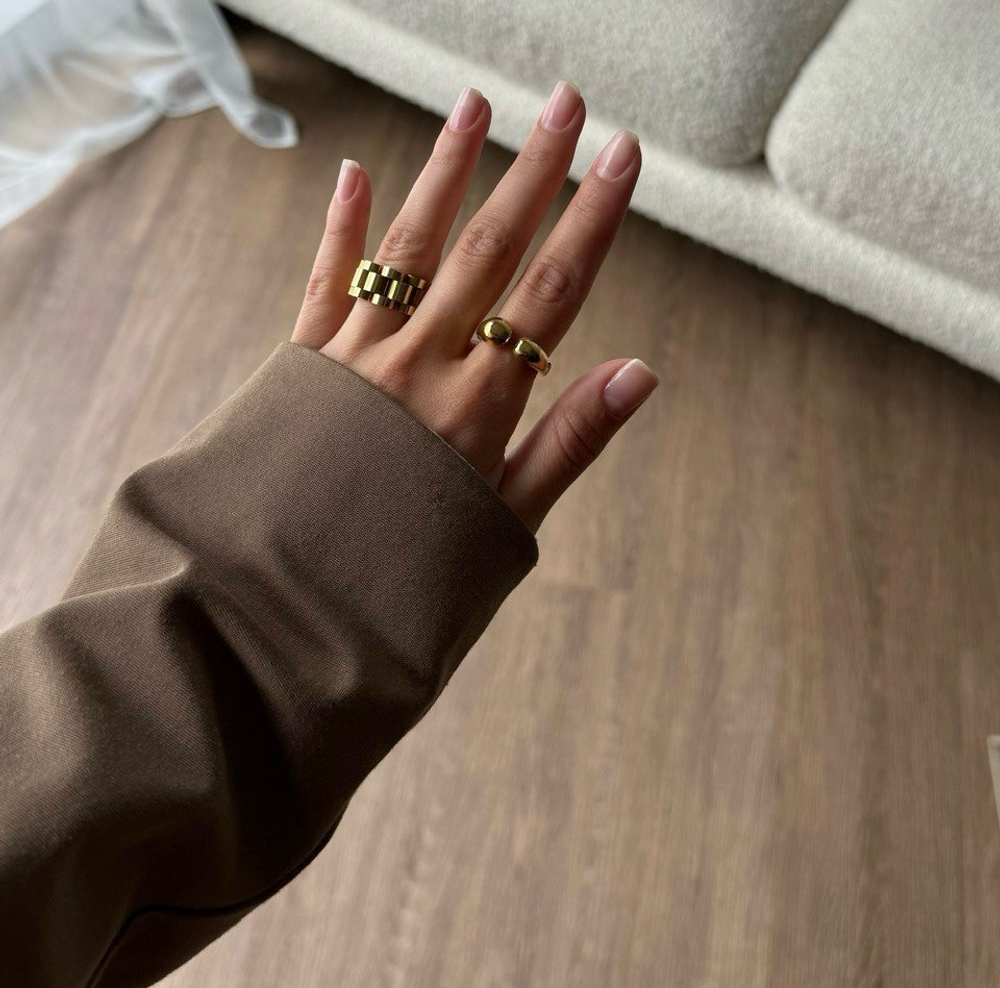 Кольцо  asymmetric gold