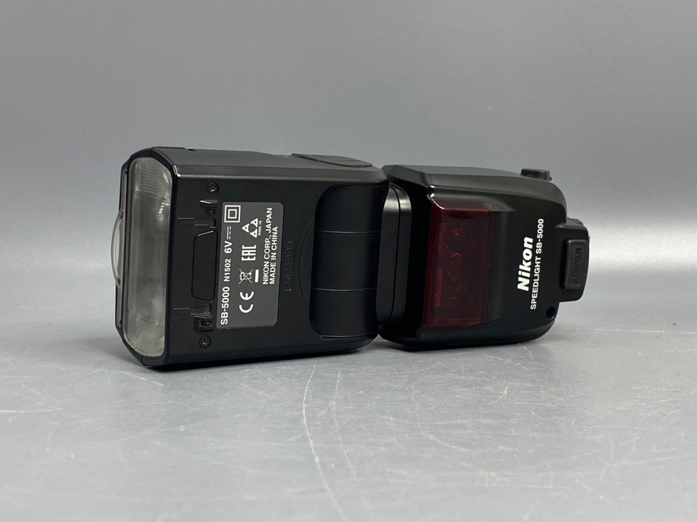 Nikon Speedlight SB-5000