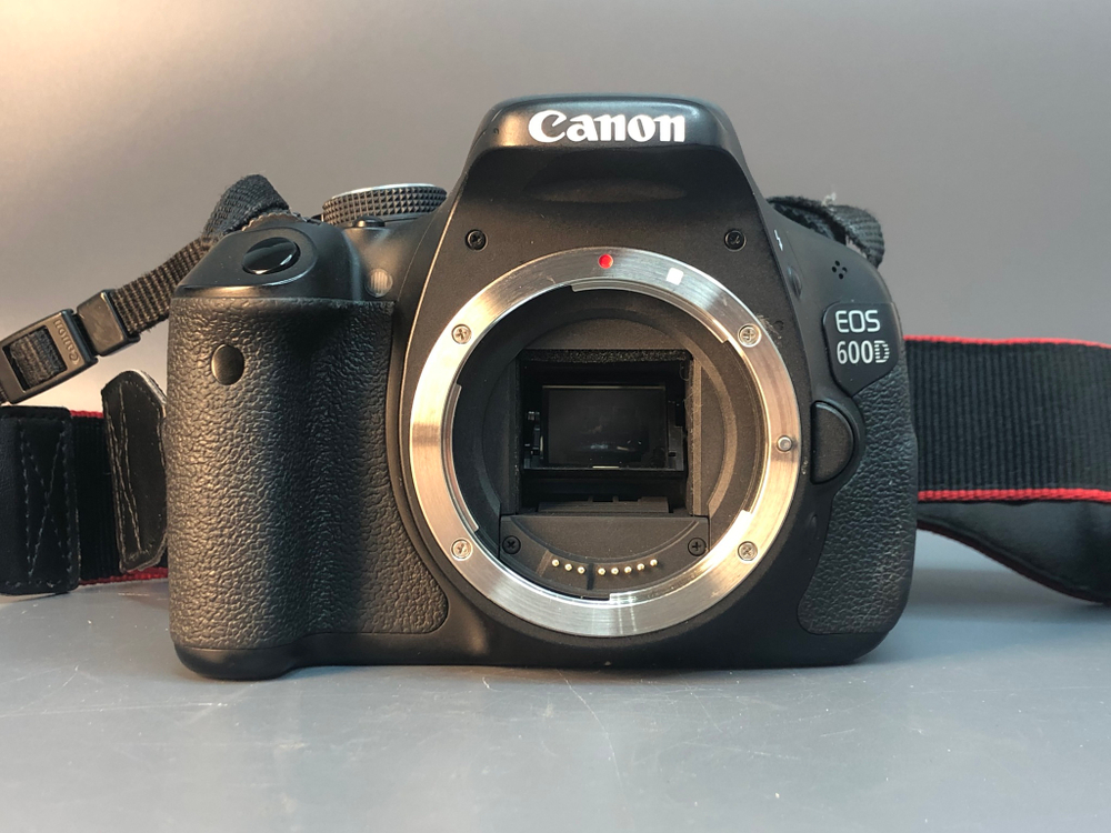 Canon 600D, 21200 кадров пробега