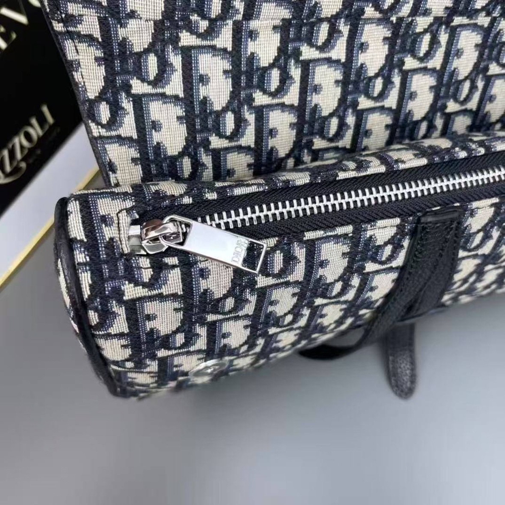 Сумка через плечо Christian Dior Saddle