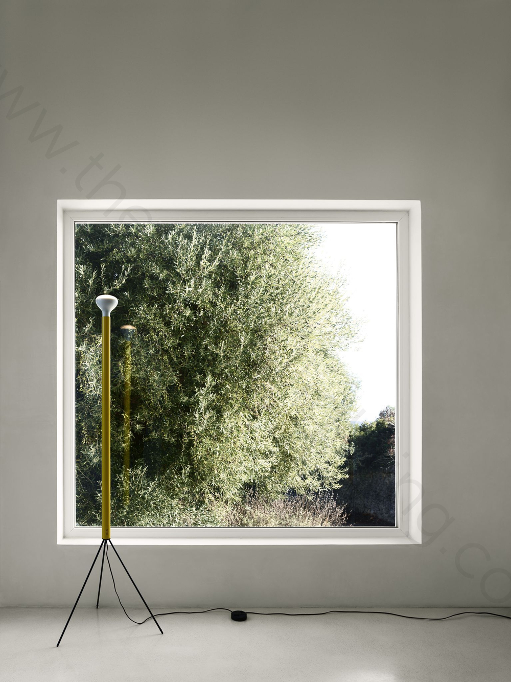 Floor design lamp Luminator by FLOS