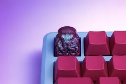 Клавиша XIIX «Octopus Pearl», фото на клавиатуре - ракурс 2