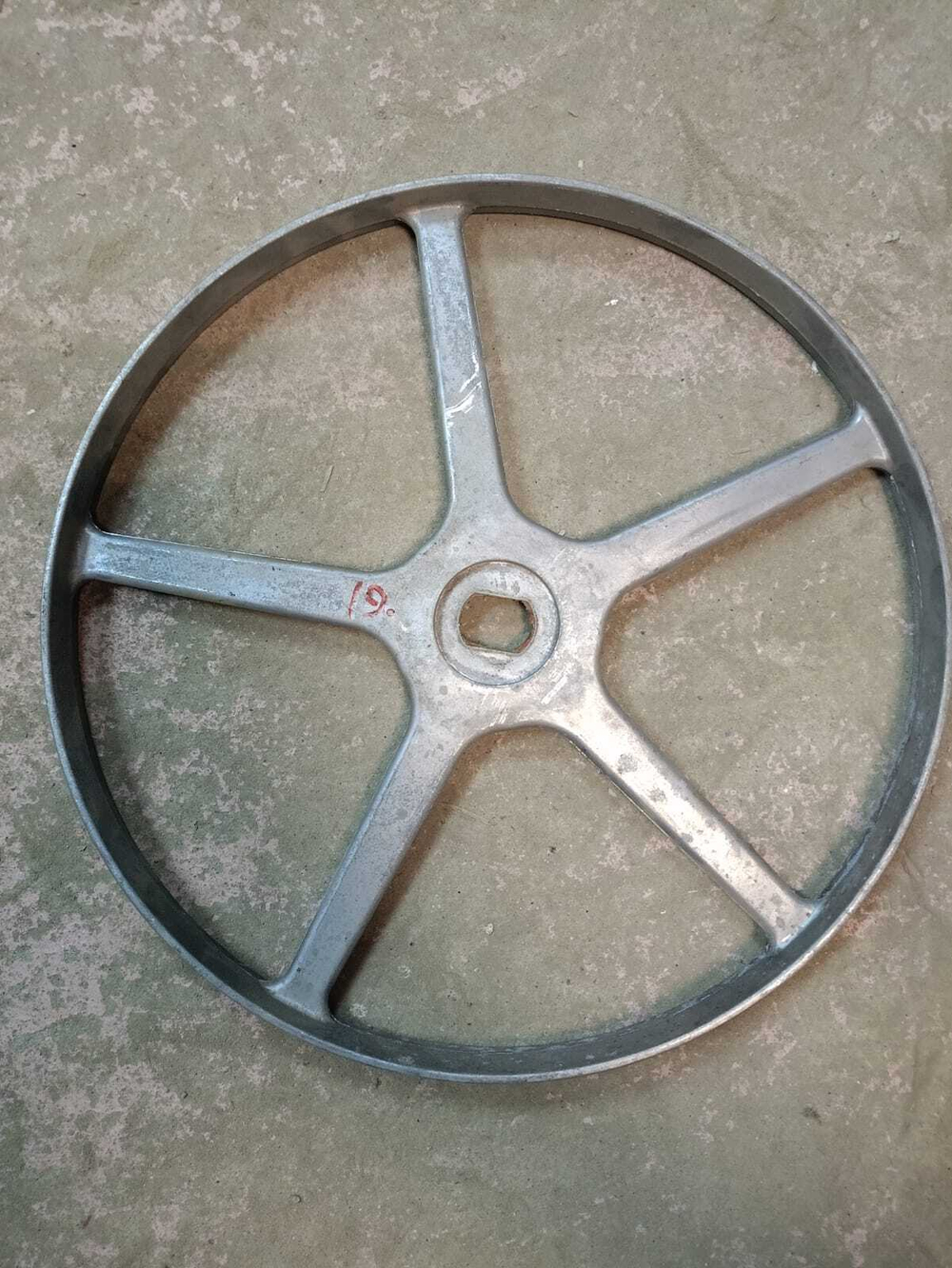 FLZ105S ктш19 Шкив для стиральных машин Ardo 268017800 б/у