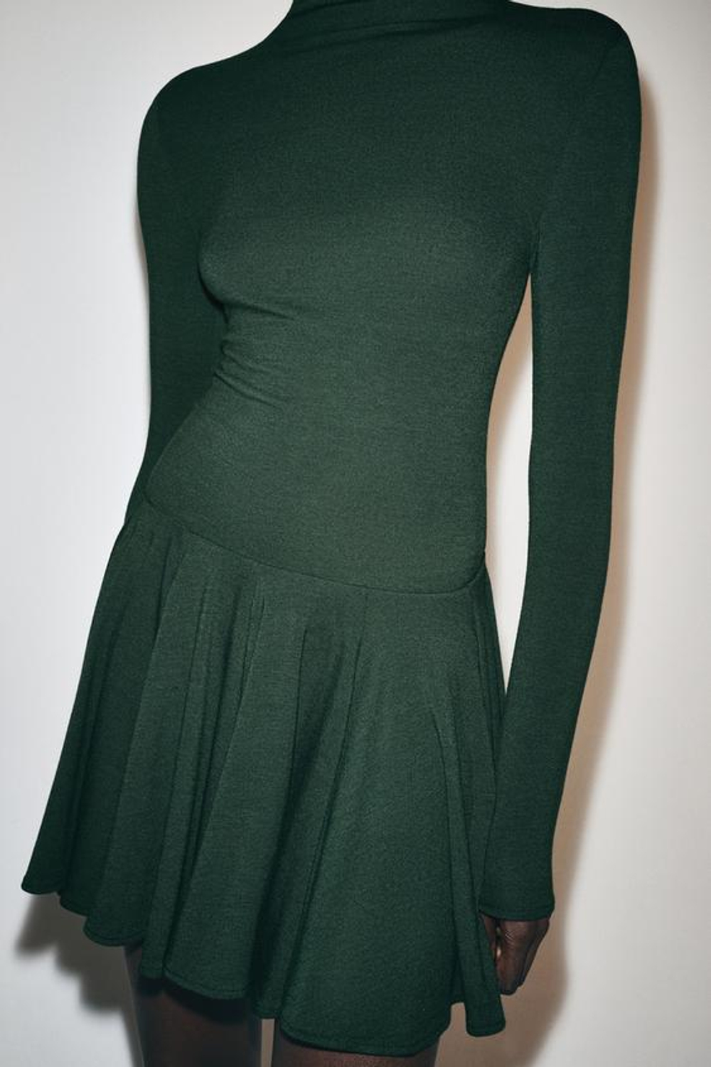 ZARA ЛЕГКАЯ КОРОТКАЯ ЮБКА, ТЕМНЫЙ БУТЫЛОЧНО-ЗЕЛЕНЫЙ
