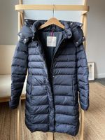 Пуховое пальто Moncler
