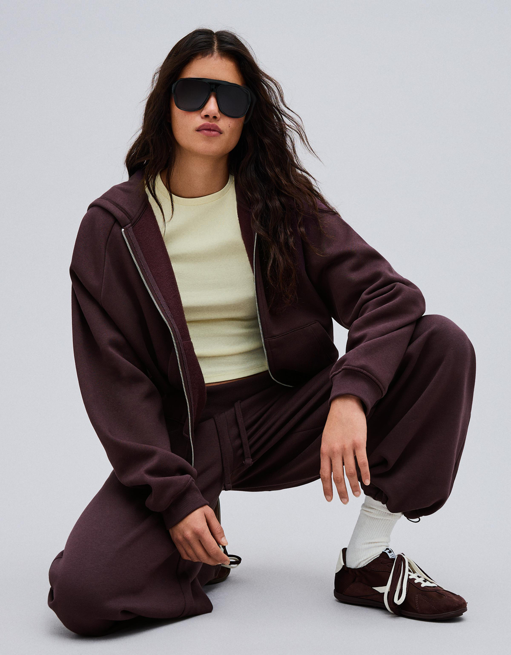 Женское худи оверсайз с капюшоном и рукавами реглан - BERSHKA