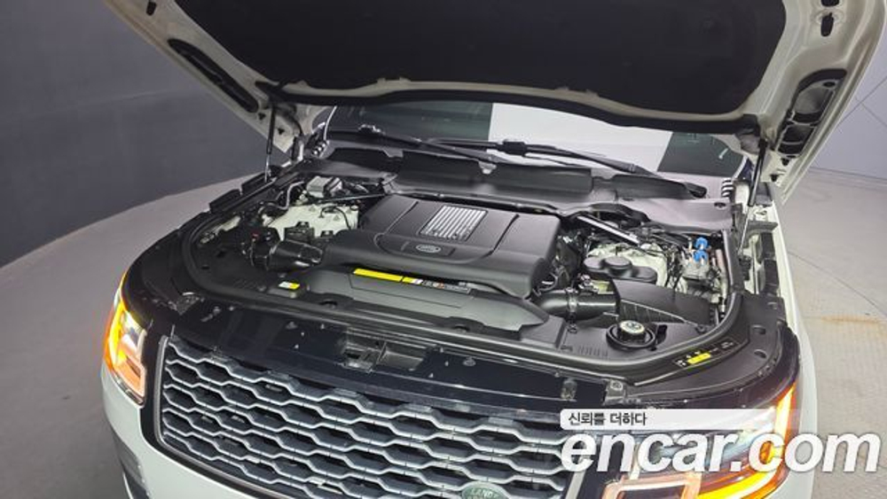 Land Rover Range Rover 4.4 SDV8 AB LWB DIESEL — 2019