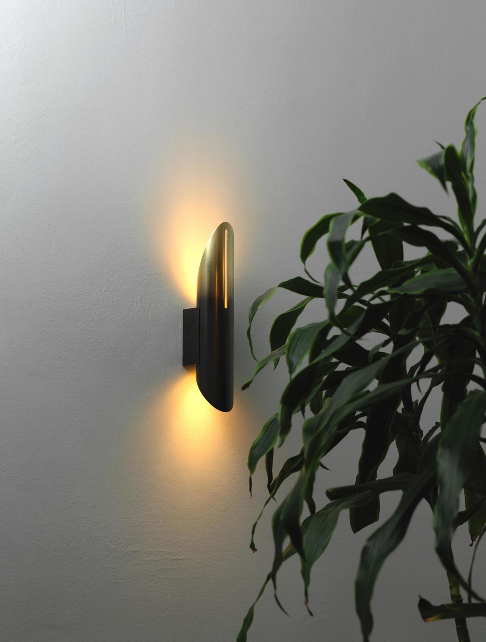 Voyager II 15" by ALLIED MAKER