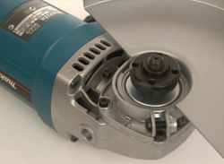 УШМ MAKITA 9069 2000Вт 6600об/мин 230мм в коробке(9069)