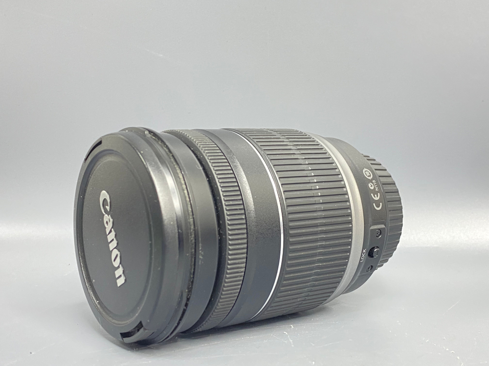 Canon EF-S 18-200mm 3.5-5.6 IS