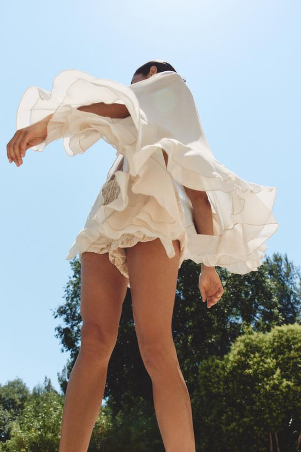 ZARA ШОРТЫ-ФОНАРИКИ ИЗ КРУЖЕВА, ЭКРЮ
