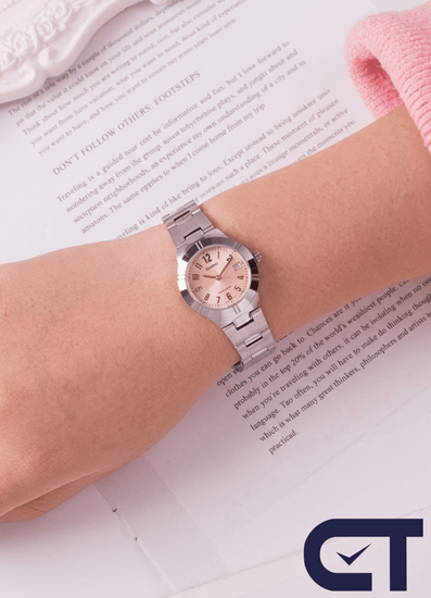Casio LTP-1241D-4A3 — женские часы с нежно-розовым циферблатом и датой