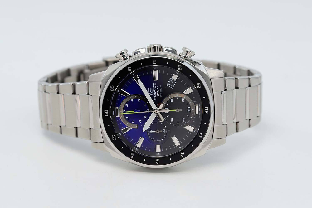 Мужские наручные часы Casio Edifice EFV-600D-2A