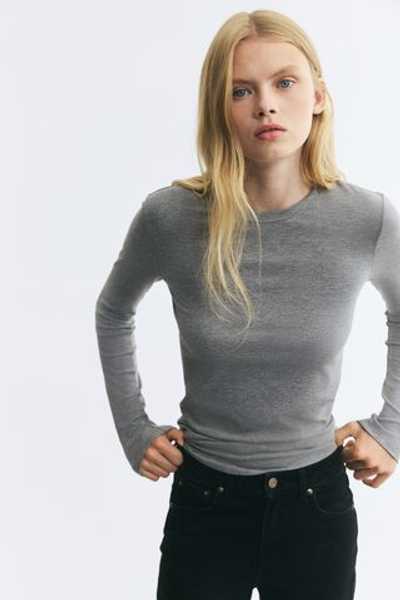 Топ в рубчик с длинными рукавами - H&M