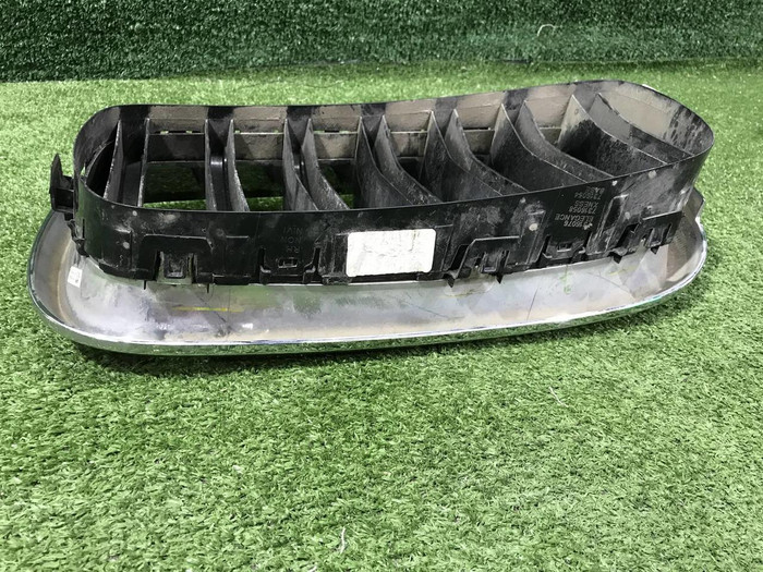 Решетка радиатора правая BMW X5 F15 X6 F16 (2013-2018)