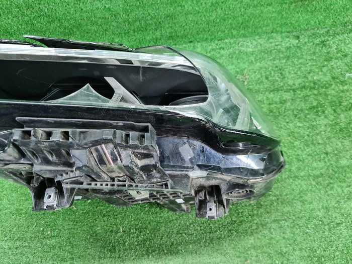Фара левая BMW X1 F48 (2019-2022) LED