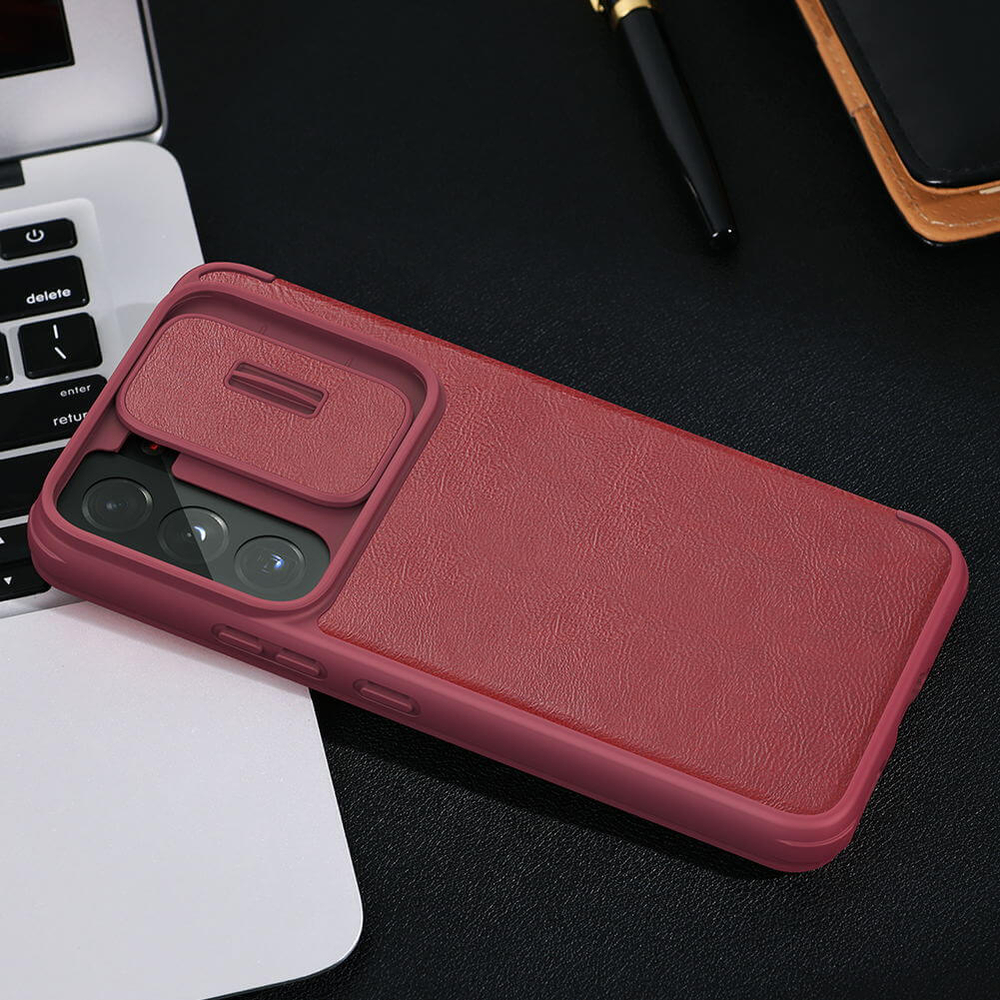 Кожаный чехол-книжка Nillkin Leather Qin Pro для Samsung Galaxy S22