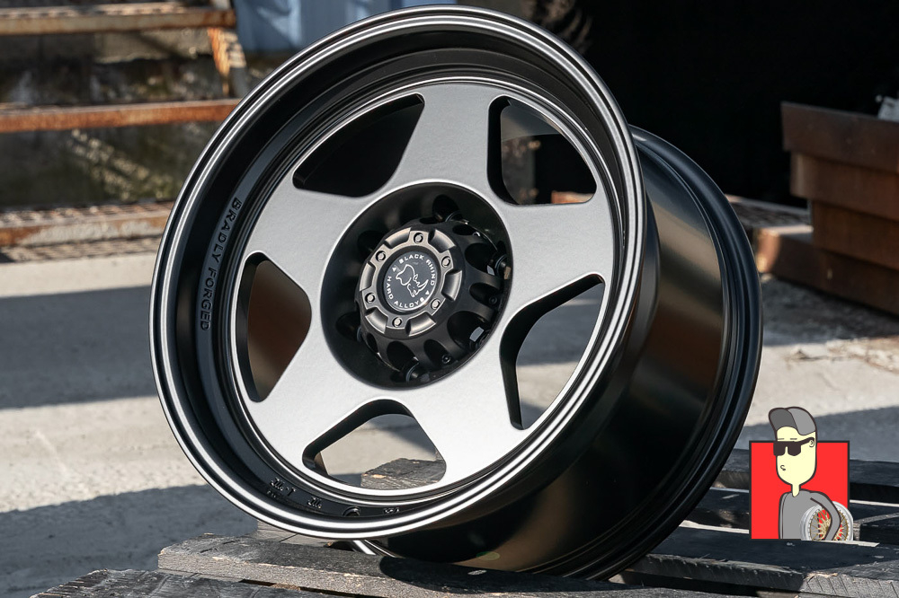 Комплект дисков Black Rhino 17x9 et15 6x139.7
