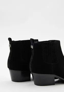 Ботильоны женские GUESS WYNIE