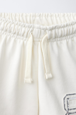 ZARA ШОРТЫ С НОМЕРОМ И ПАЙЕТКАМИ, ЭКРЮ