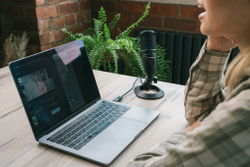 Микрофон AUDIO-TECHNICA AT2020USB X