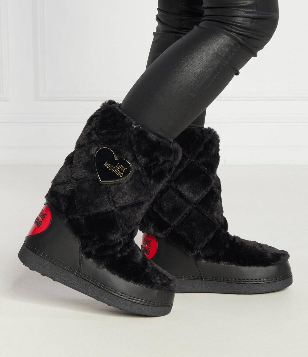 Утепленное угги Love Moschino - черный(JA24172G0HJW0)