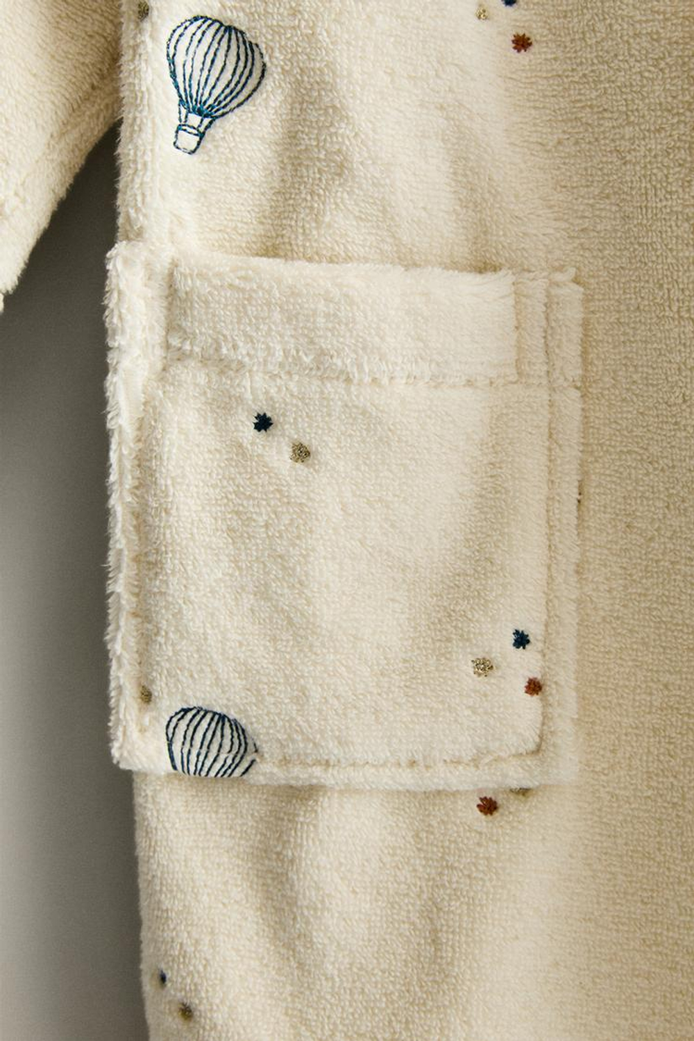 ZARA HOME ДЕТСКИЙ БАННЫЙ ХАЛАТ С ВЫШИВКОЙ, СВЕТЛО-БЕЖЕВЫЙ