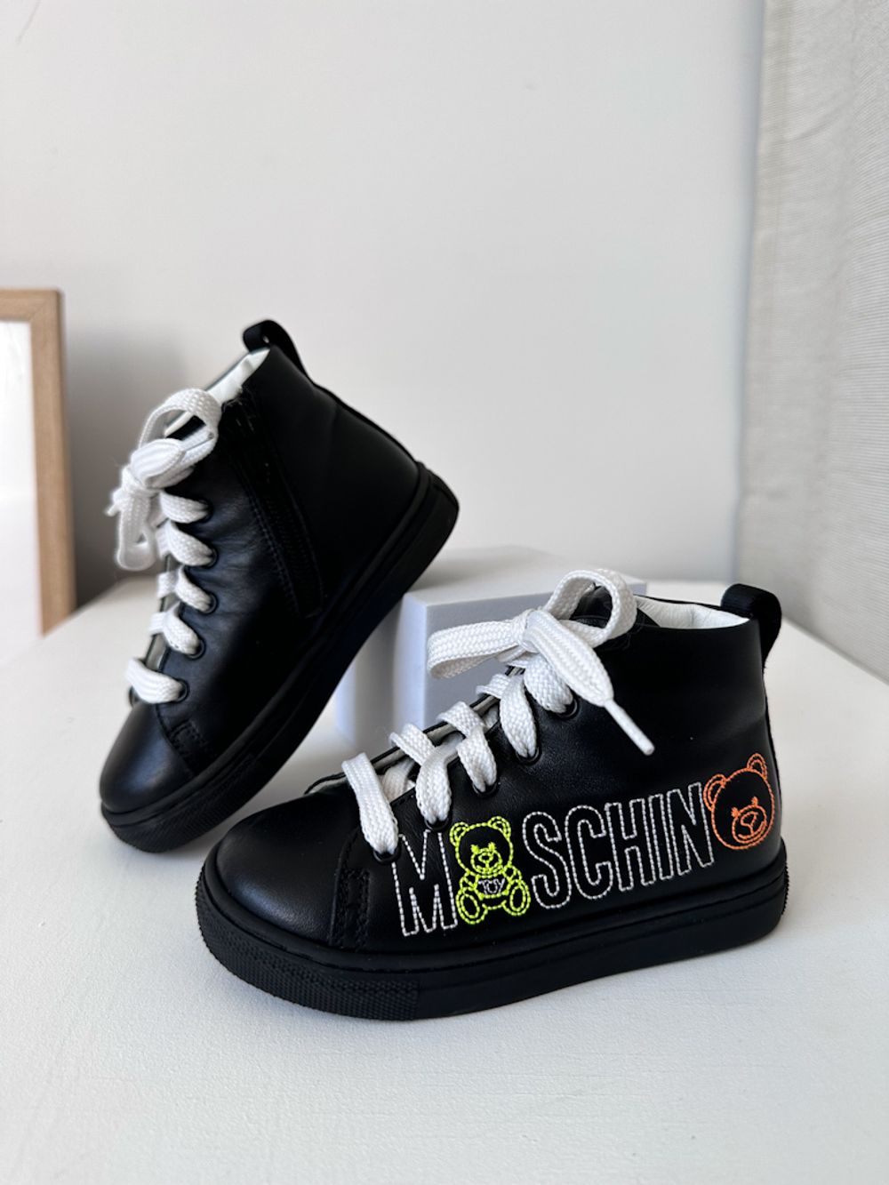 Ботинки Moschino, 25
