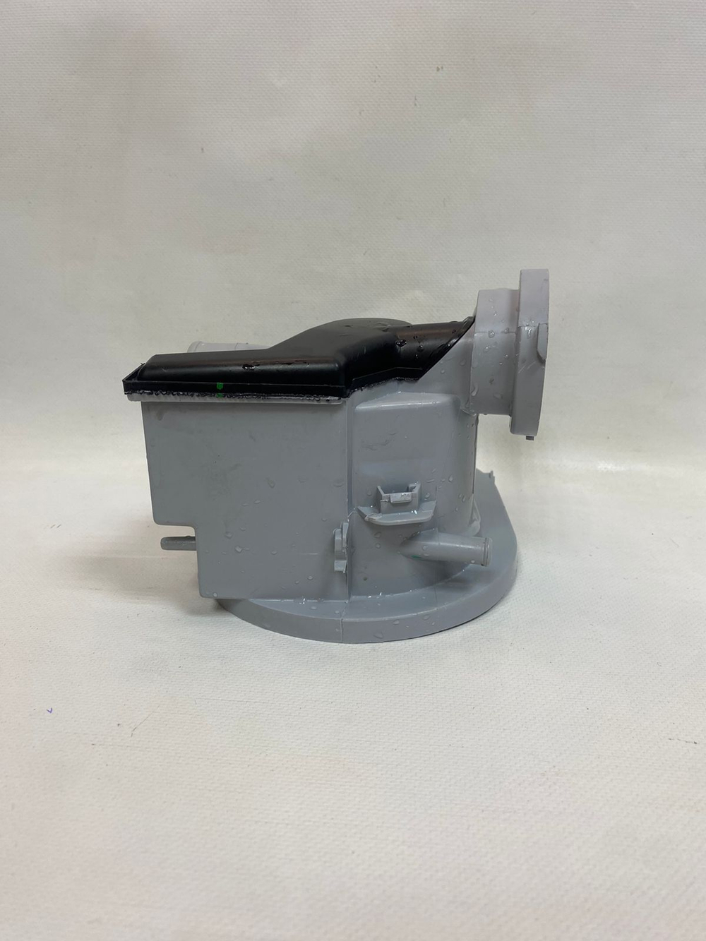 LFSA+2284ABK ктпч30 Чаша поддона для посудомоечных машин Ariston C00346456 б/у