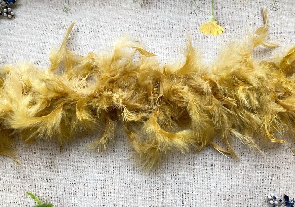 Боа куриное, 43 +/-3 гр, L 1,86 м, горчица